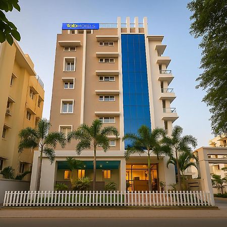 Fabhotel The Botanica - Nr Hyderabad Central University, Kondapur Kondapur  Экстерьер фото